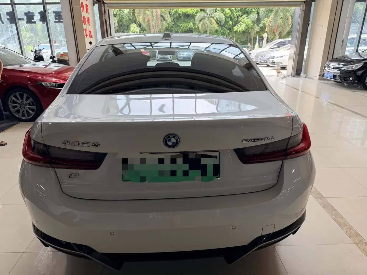 BMW i3