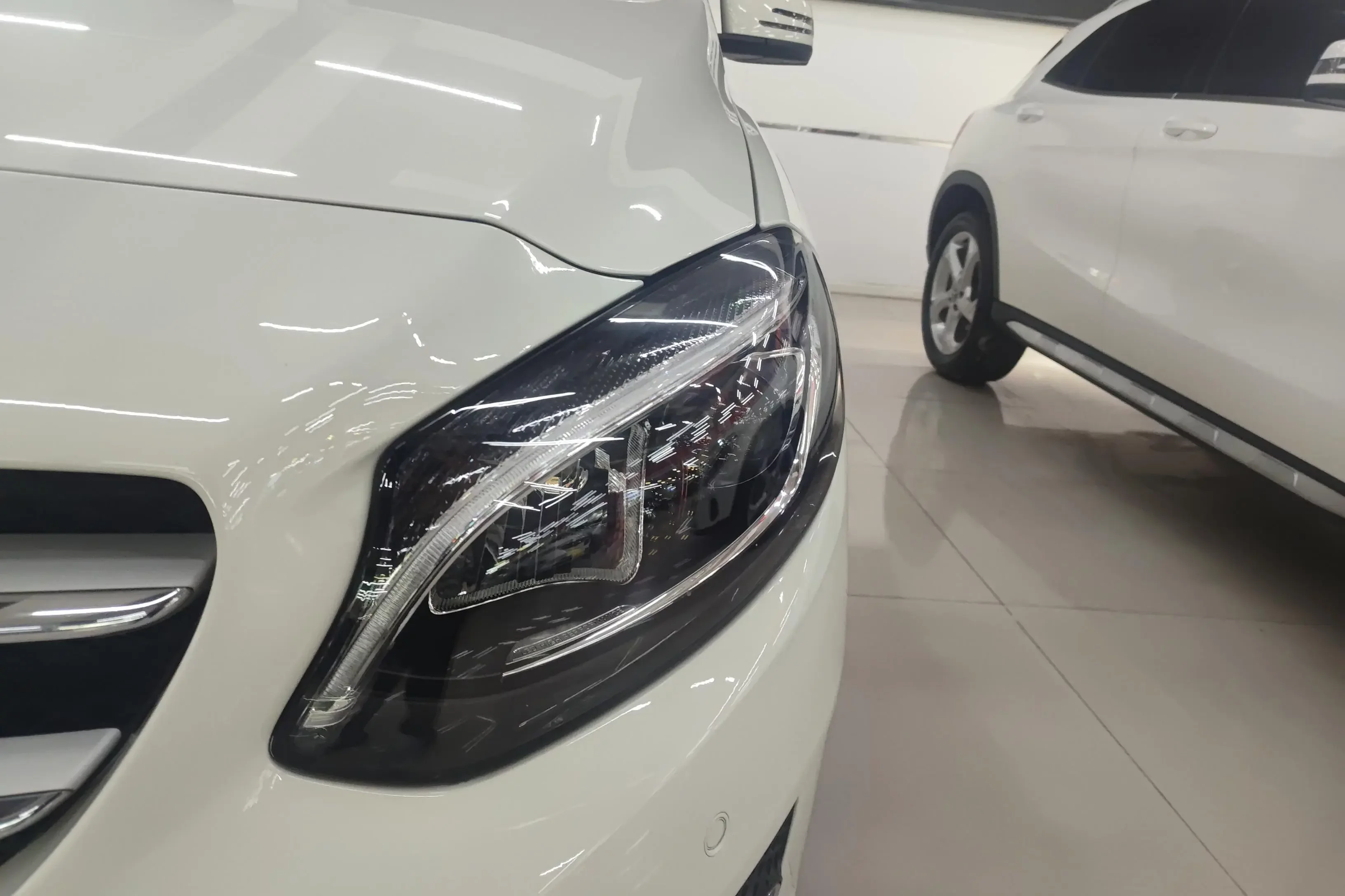 Mercedes-Benz B Class