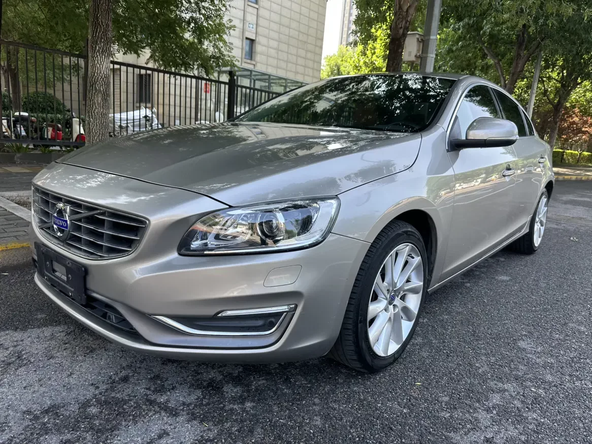 Volvo S60