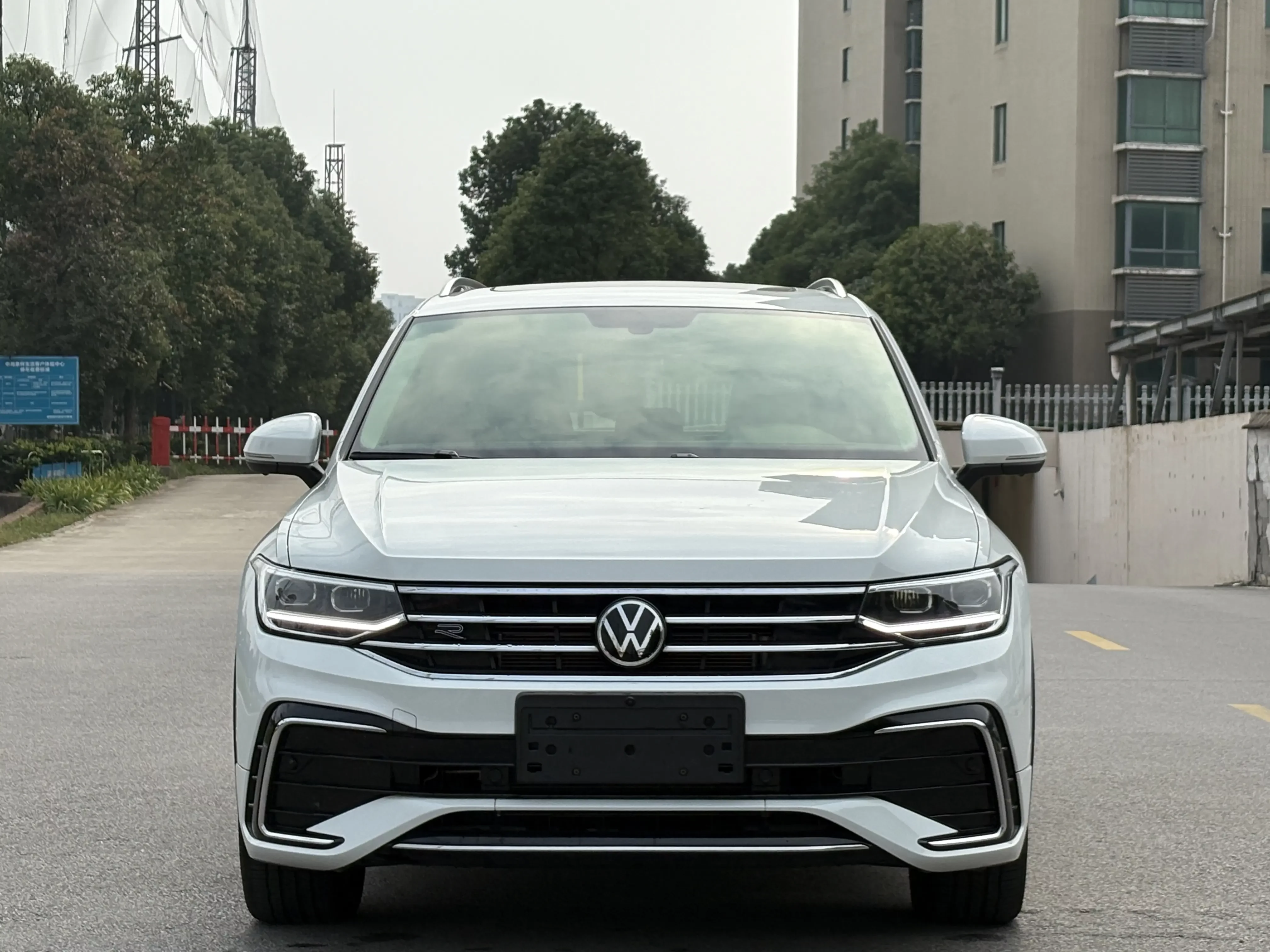 Volkswagen Tiguan L