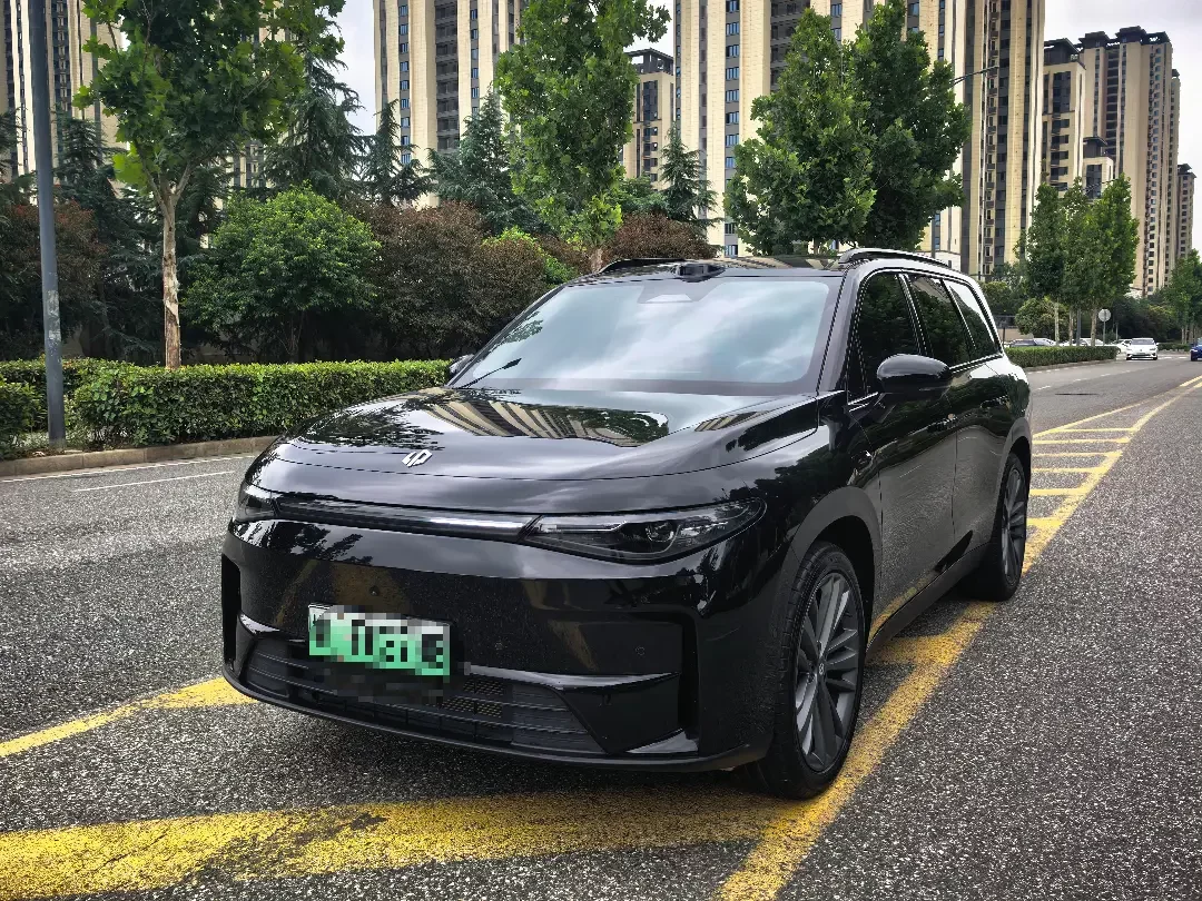 Leapmotor C16