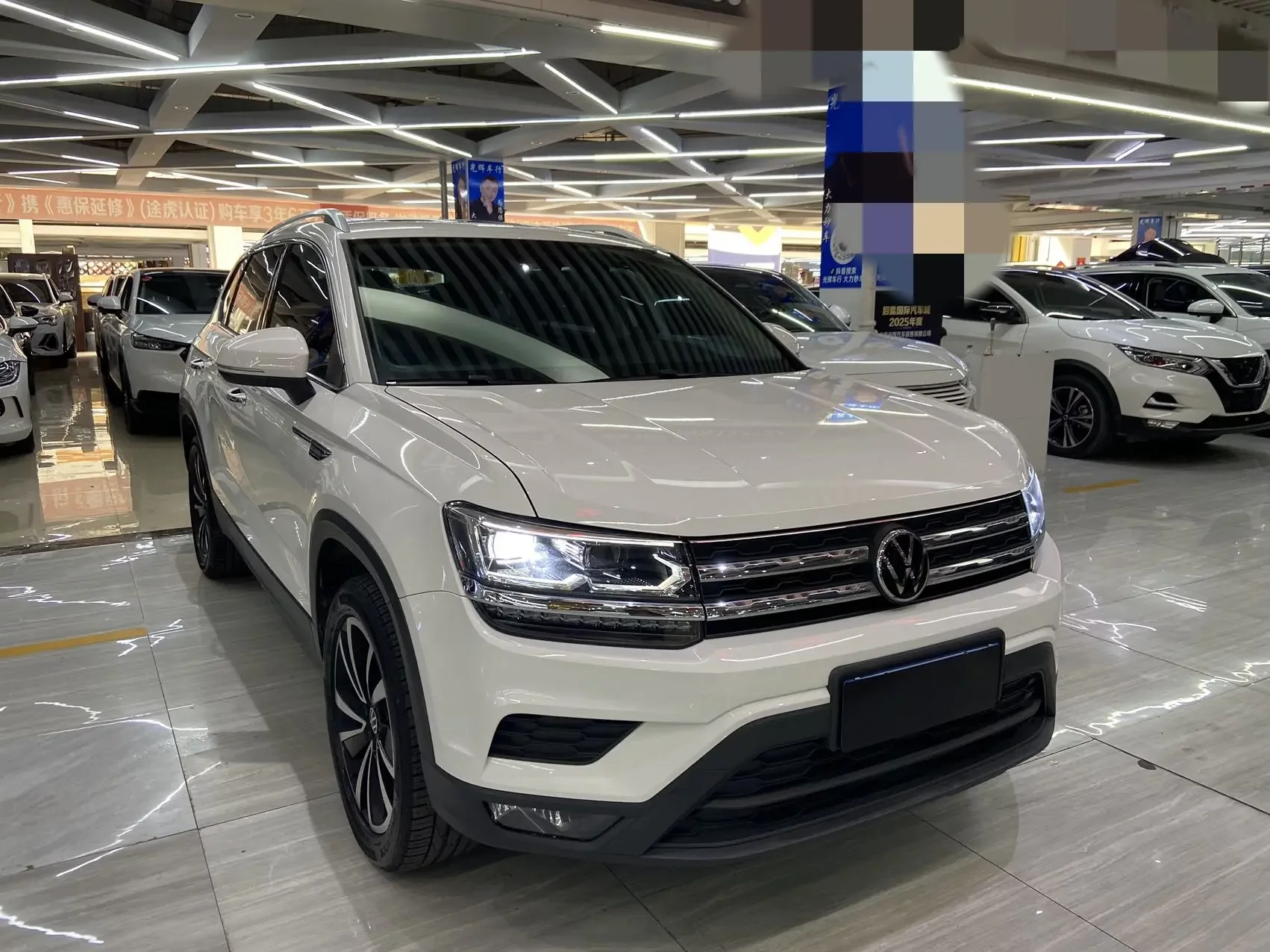 Volkswagen Tharu