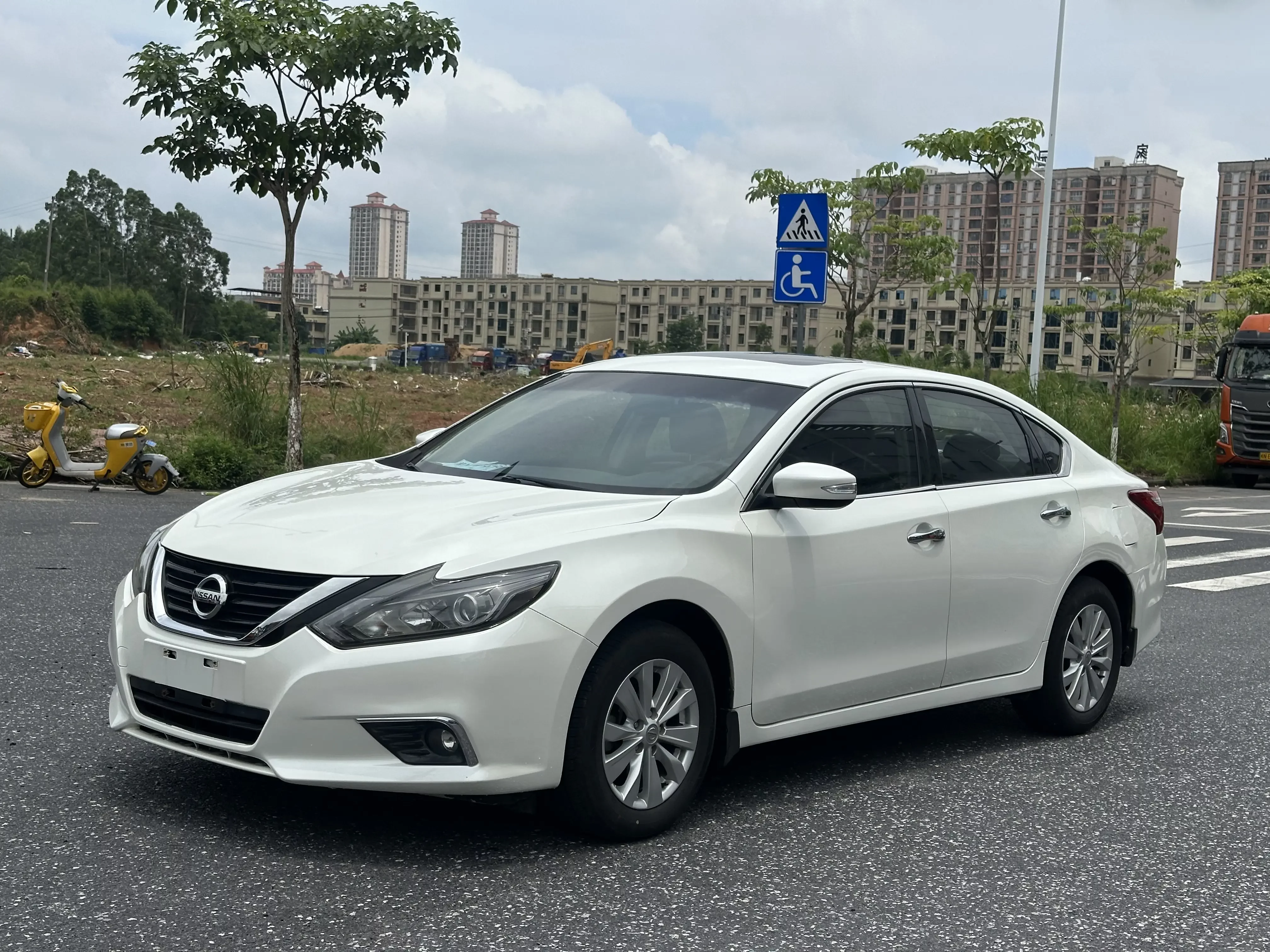 Nissan Altima (Teana)  из Китая
