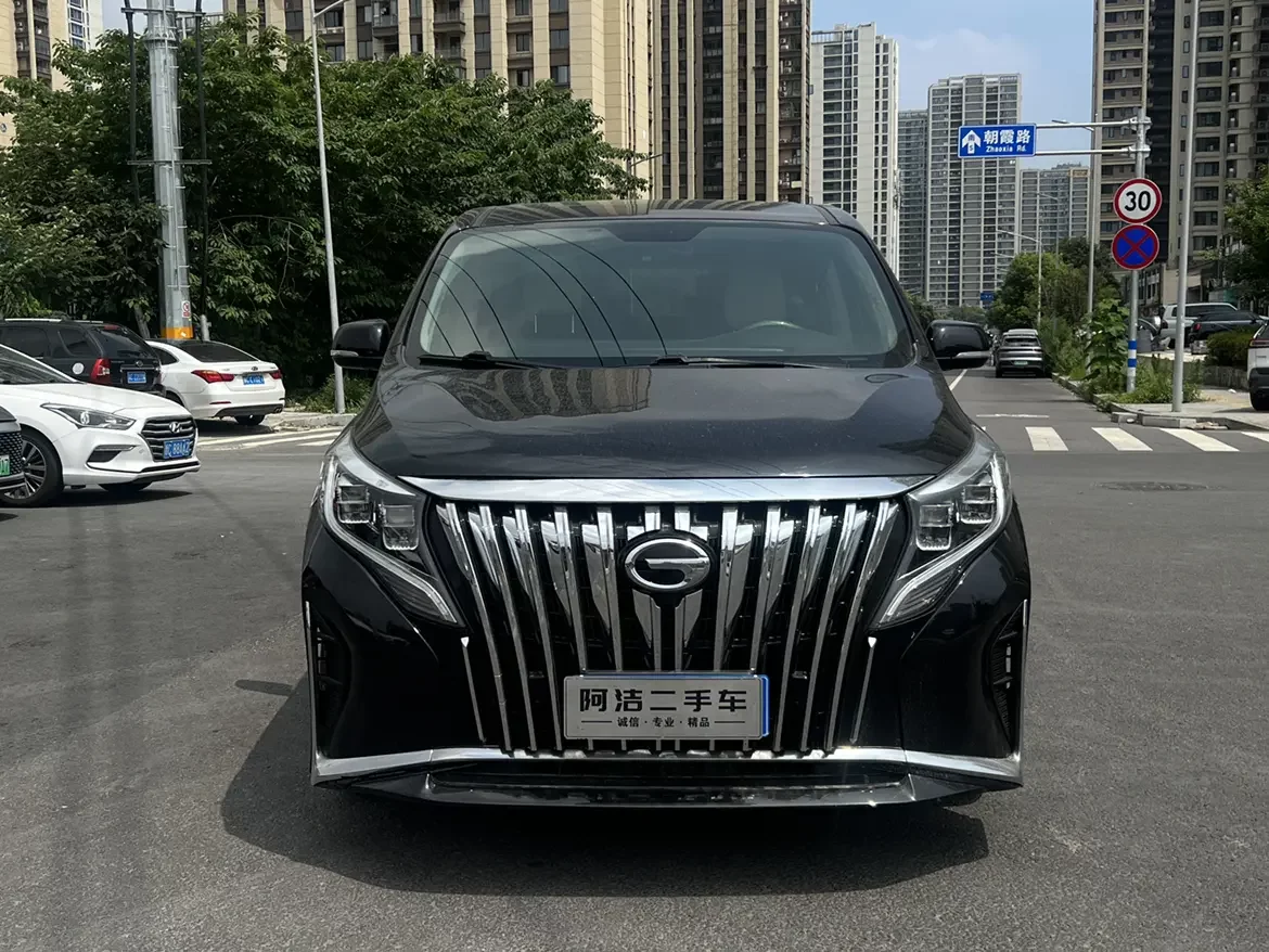 GAC Trumpchi M8  из Китая
