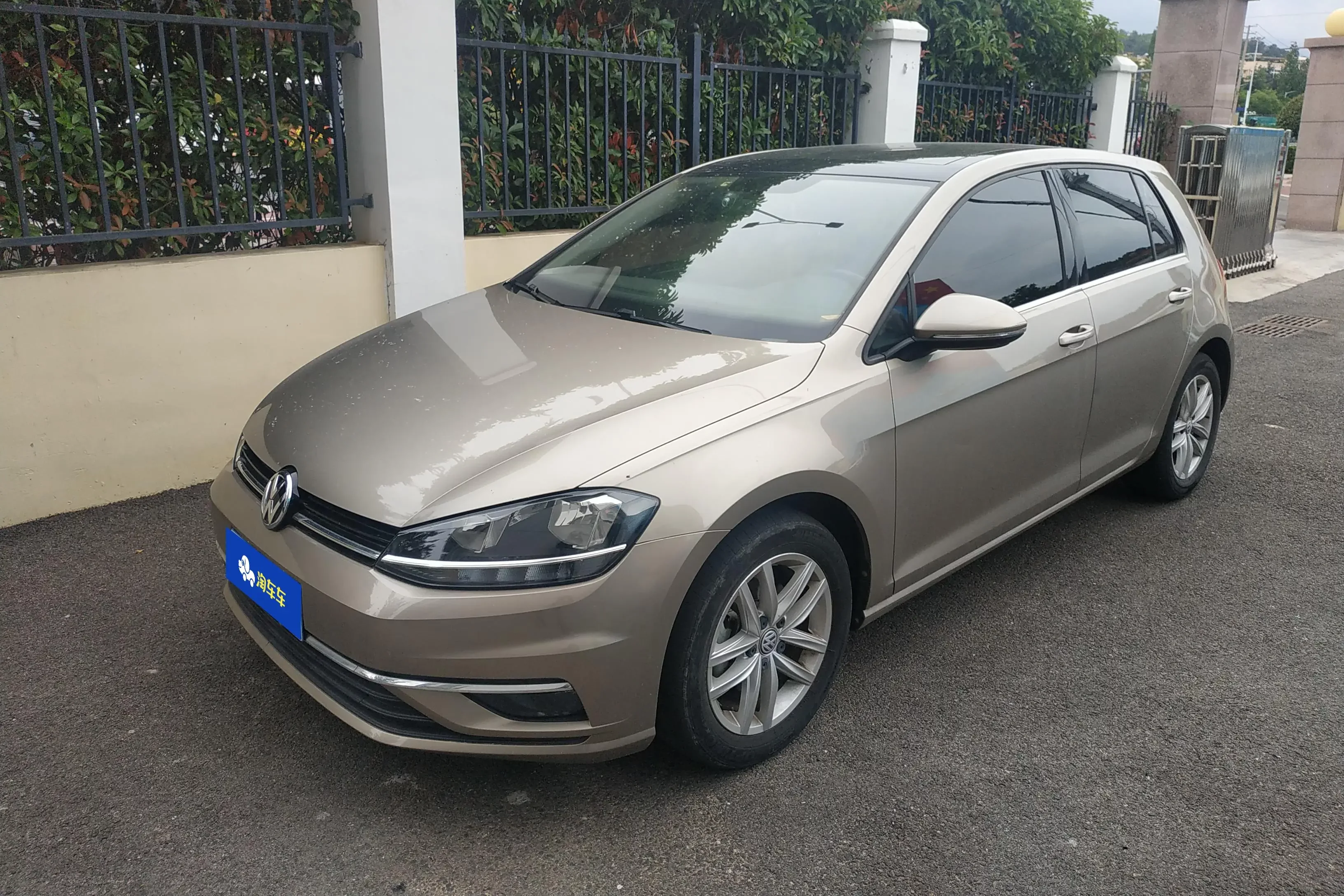 Volkswagen golf