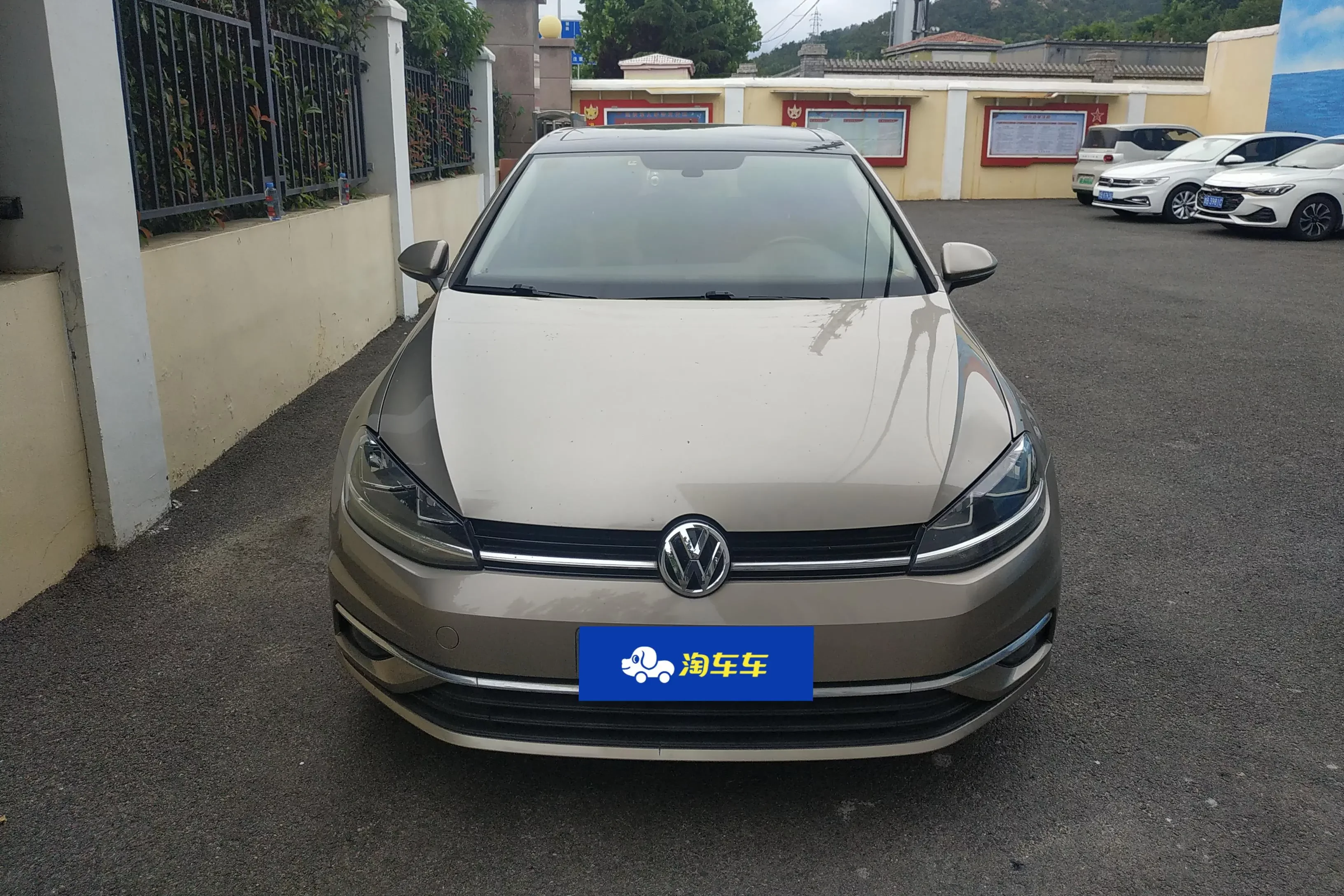 Volkswagen golf