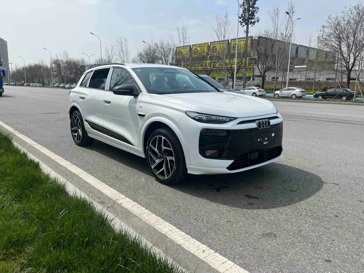 Audi Q6L e-tron