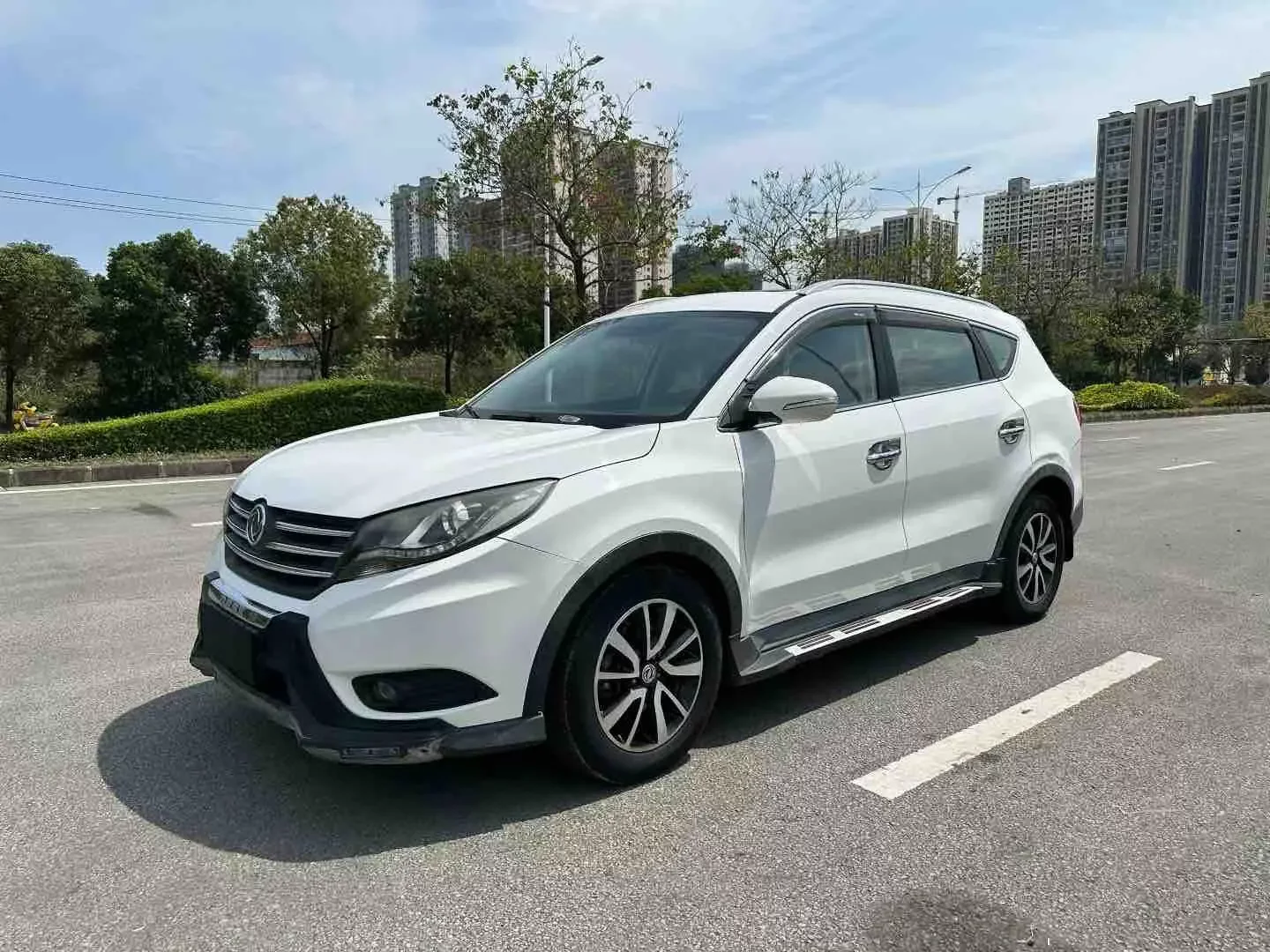 Dongfeng Fengon 580