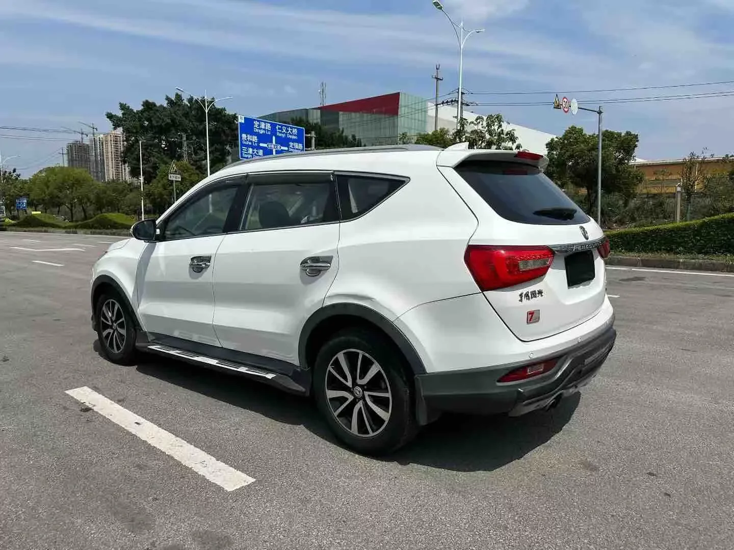 Dongfeng Fengon 580