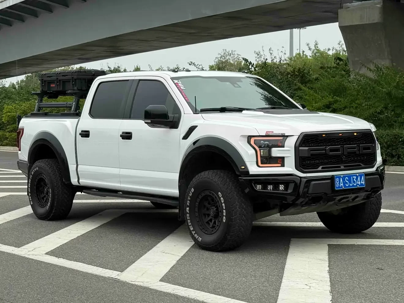 Ford F-150 Raptor