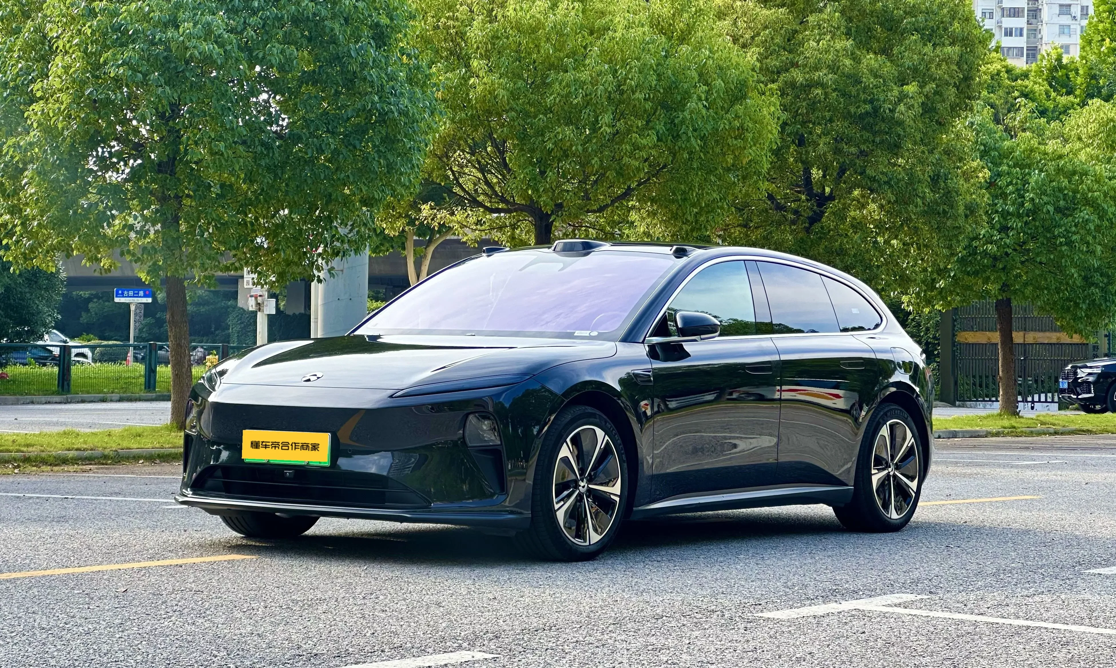 NIO ET5T  из Китая
