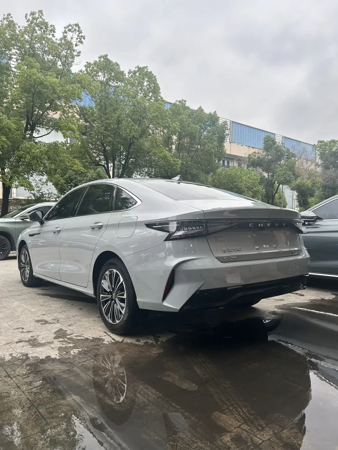 Chery Fengyun A8