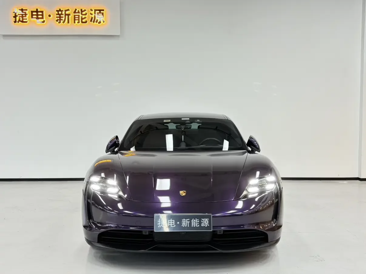 Porsche Taycan