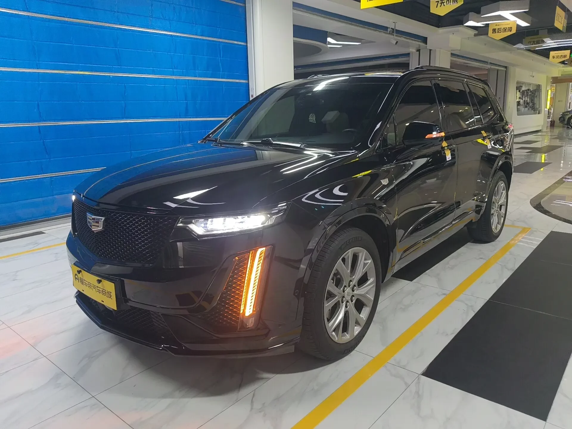 Cadillac XT6