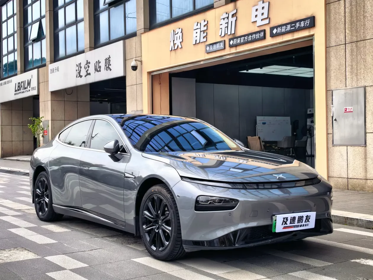 Xpeng P7