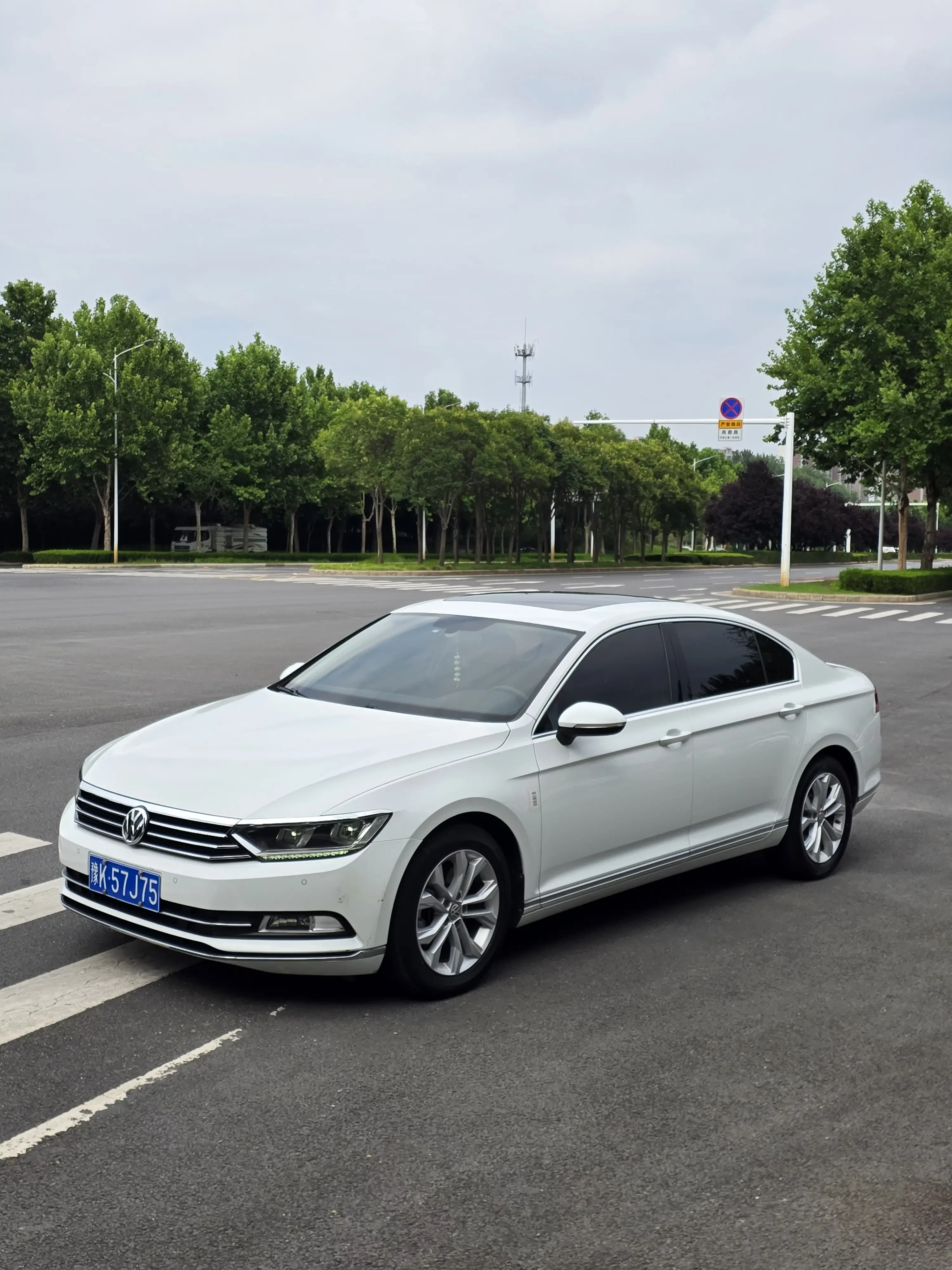 Volkswagen Magotan