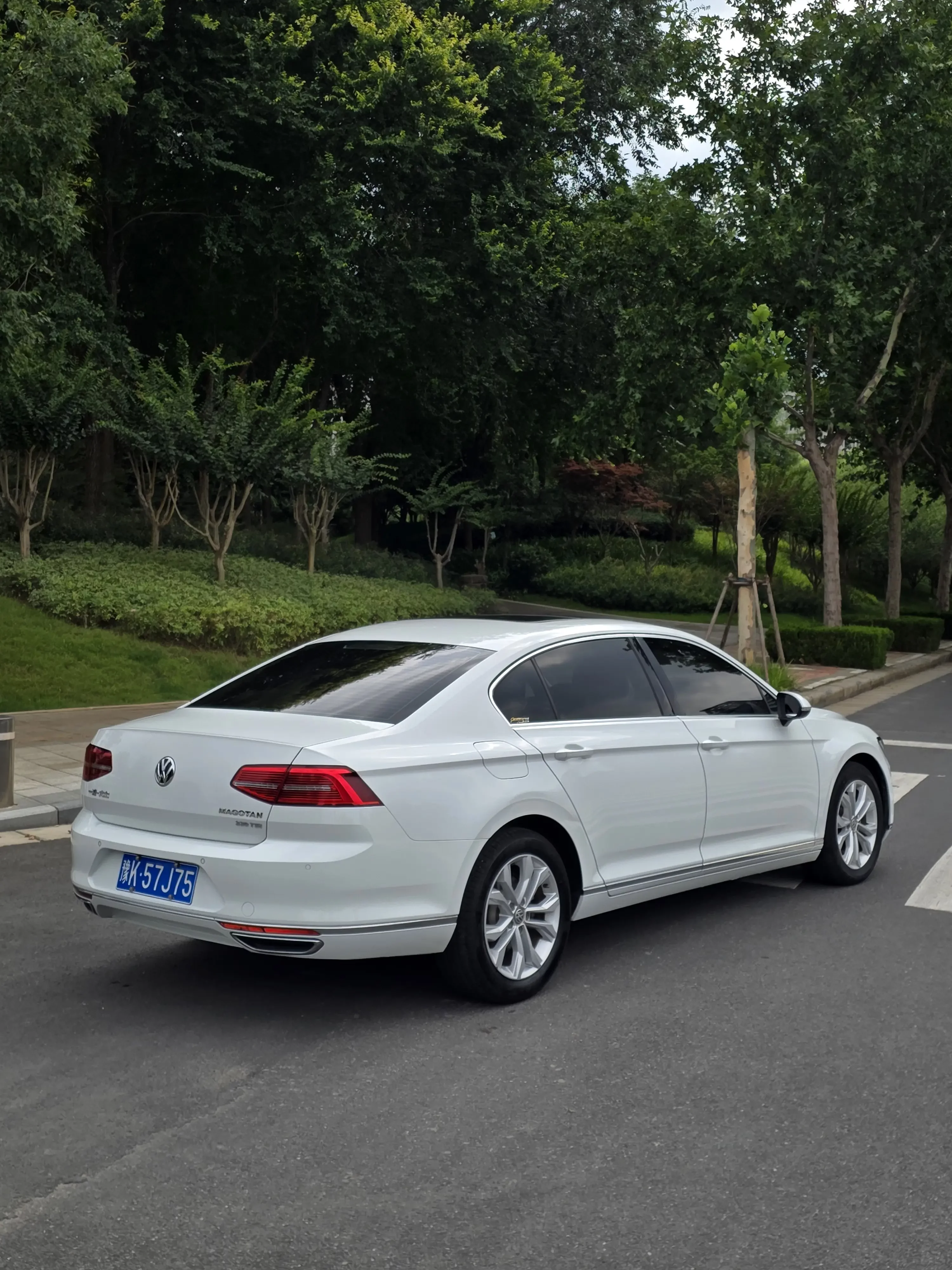 Volkswagen Magotan