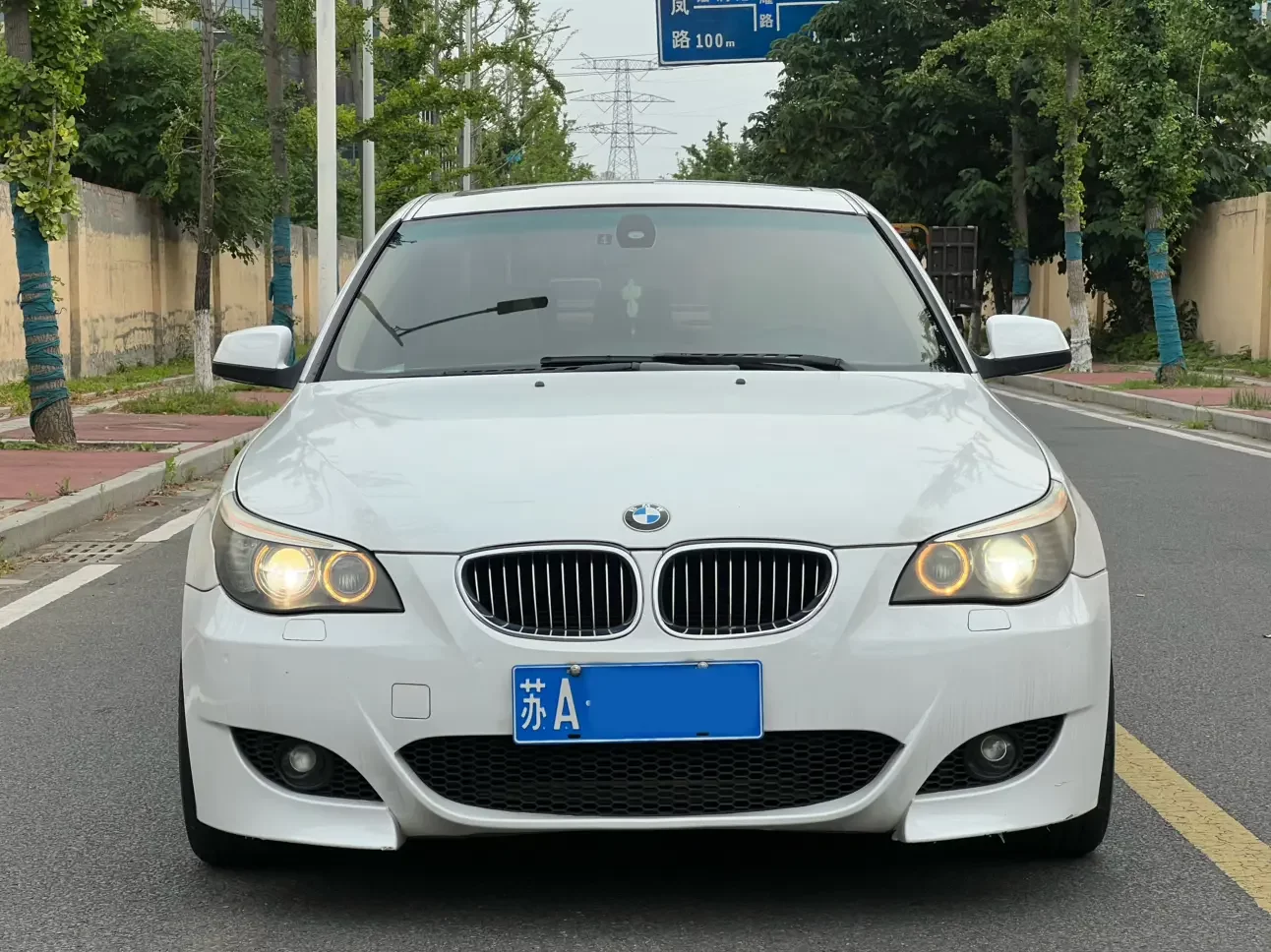 BMW 5 Series  из Китая