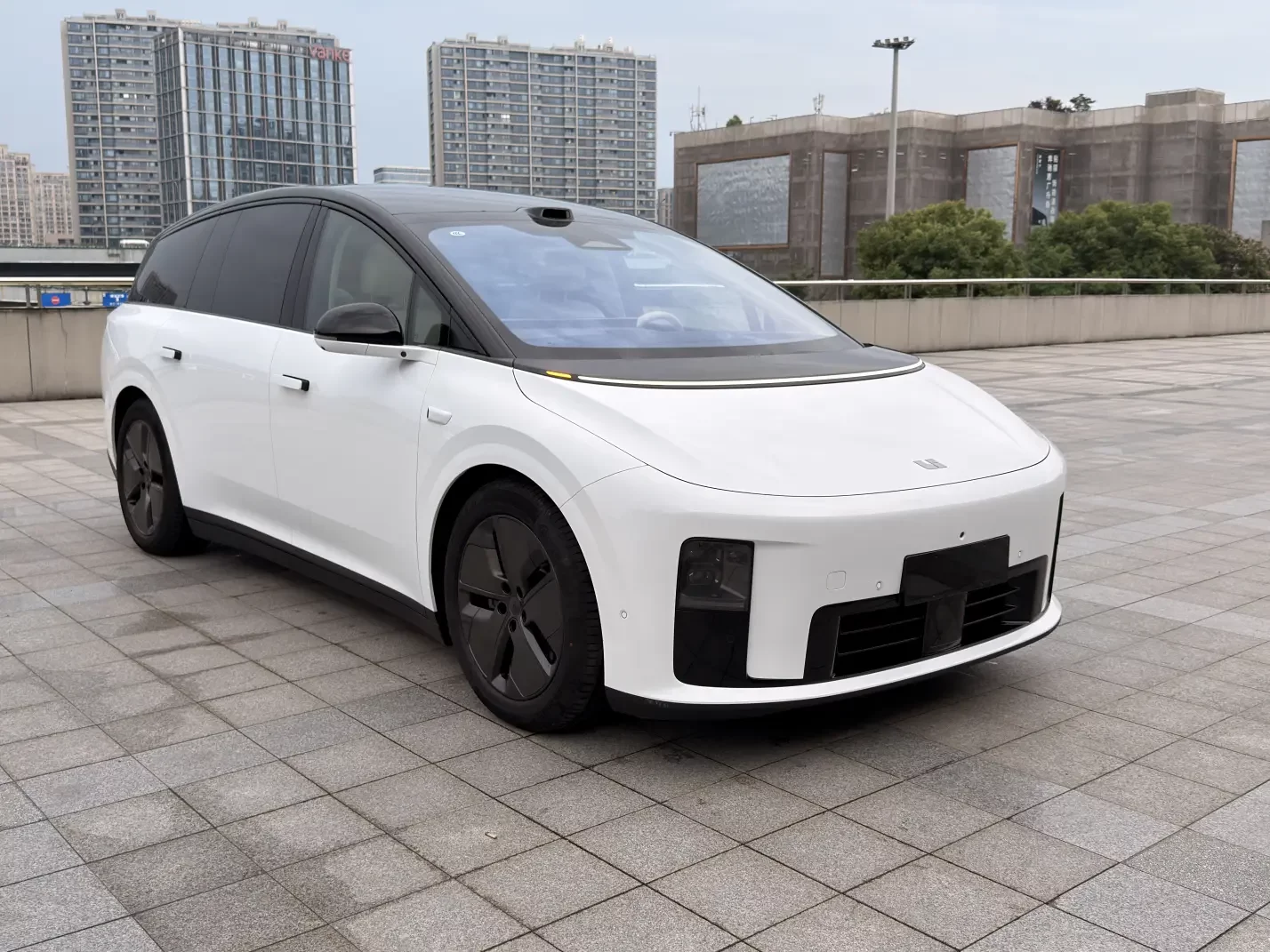 Li Ideal i8