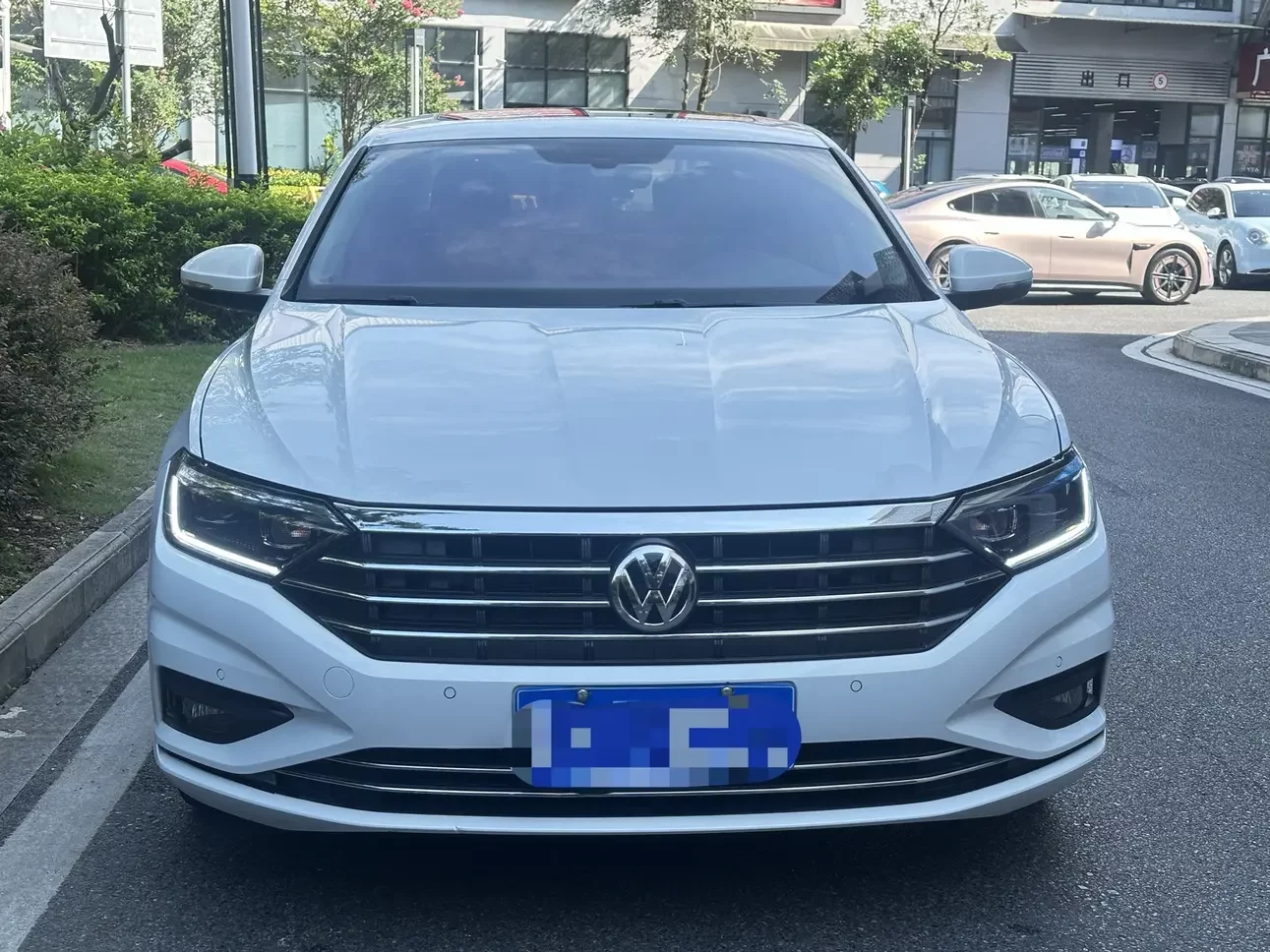 Volkswagen Sagitar