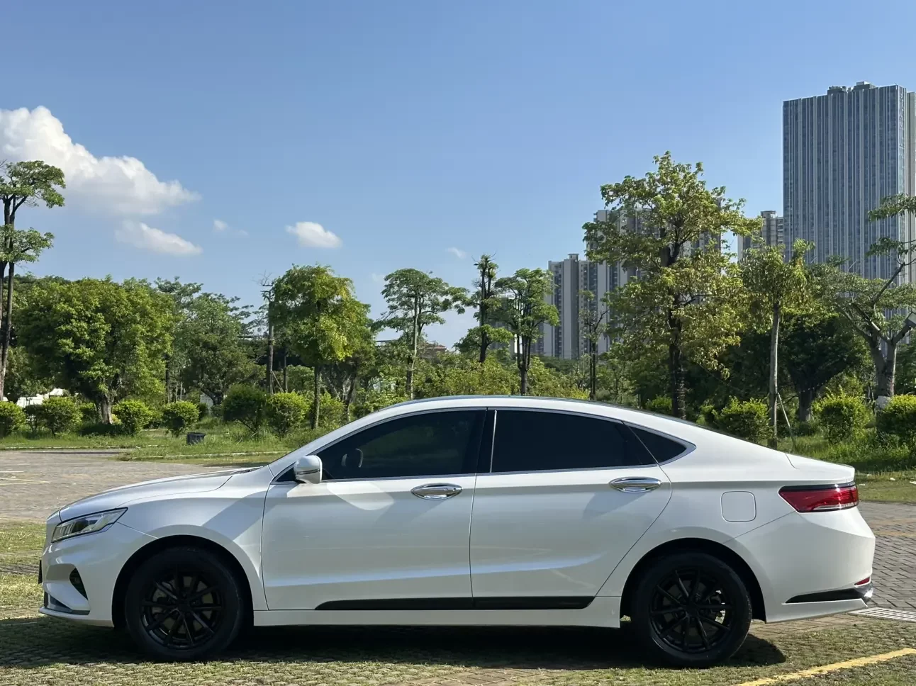 Geely Borui