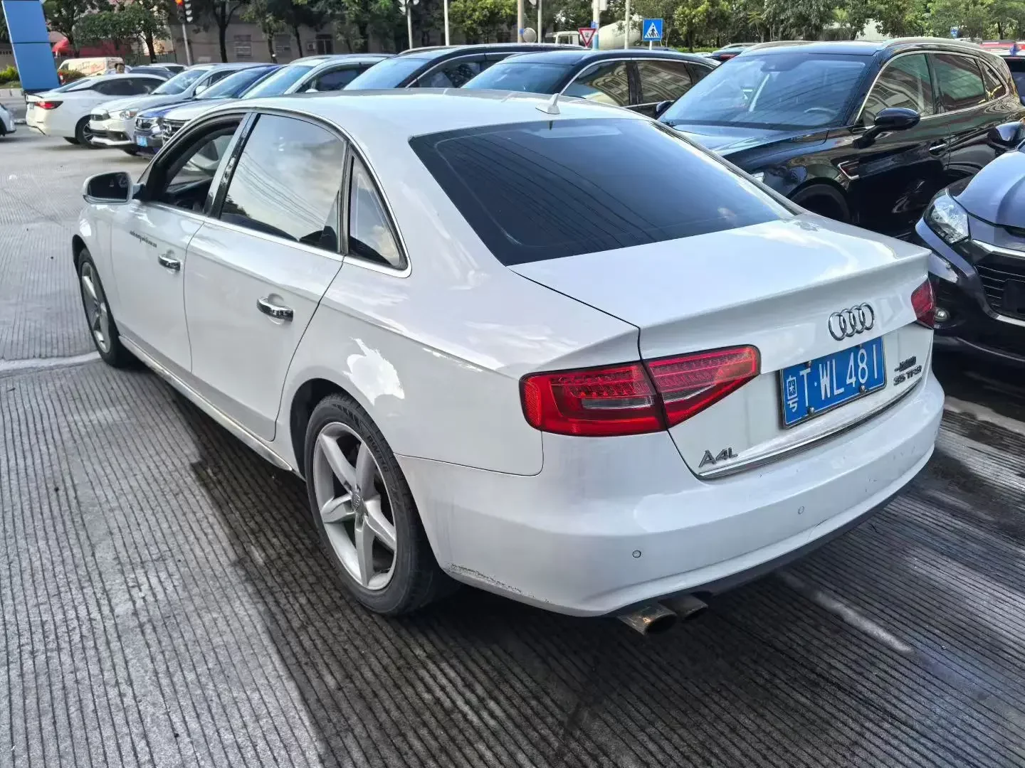Audi A4L