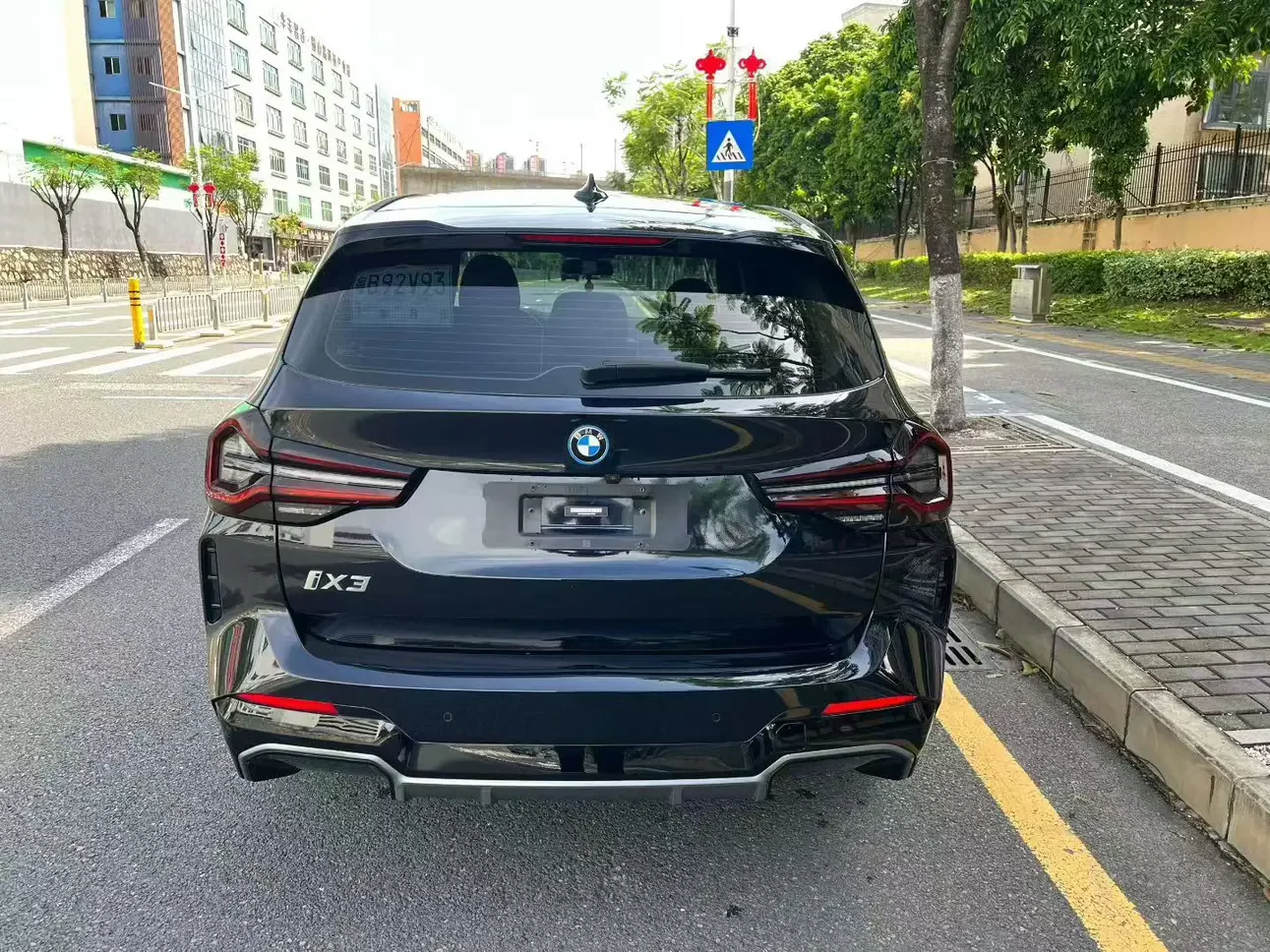 BMW iX3