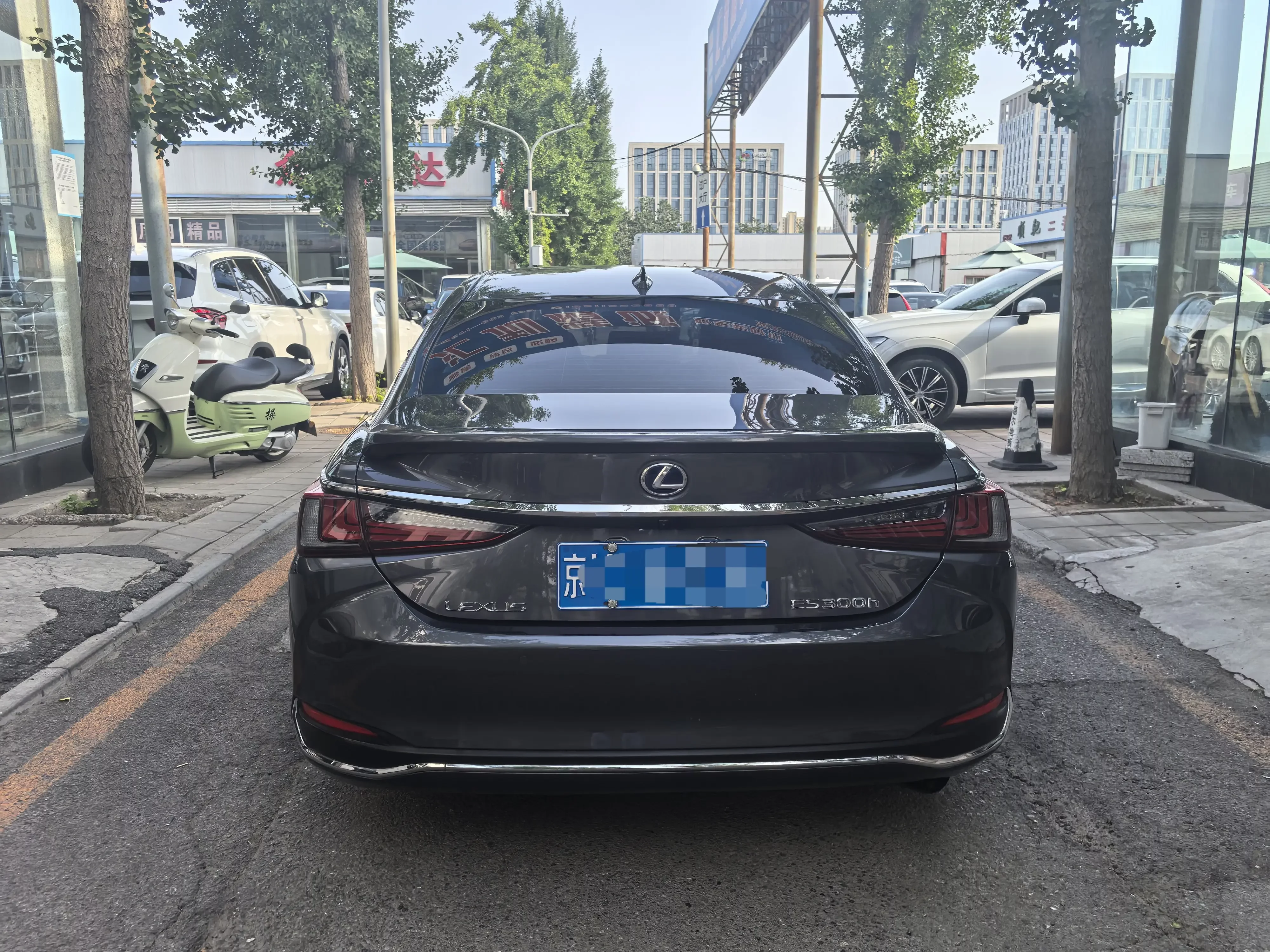 Lexus ES