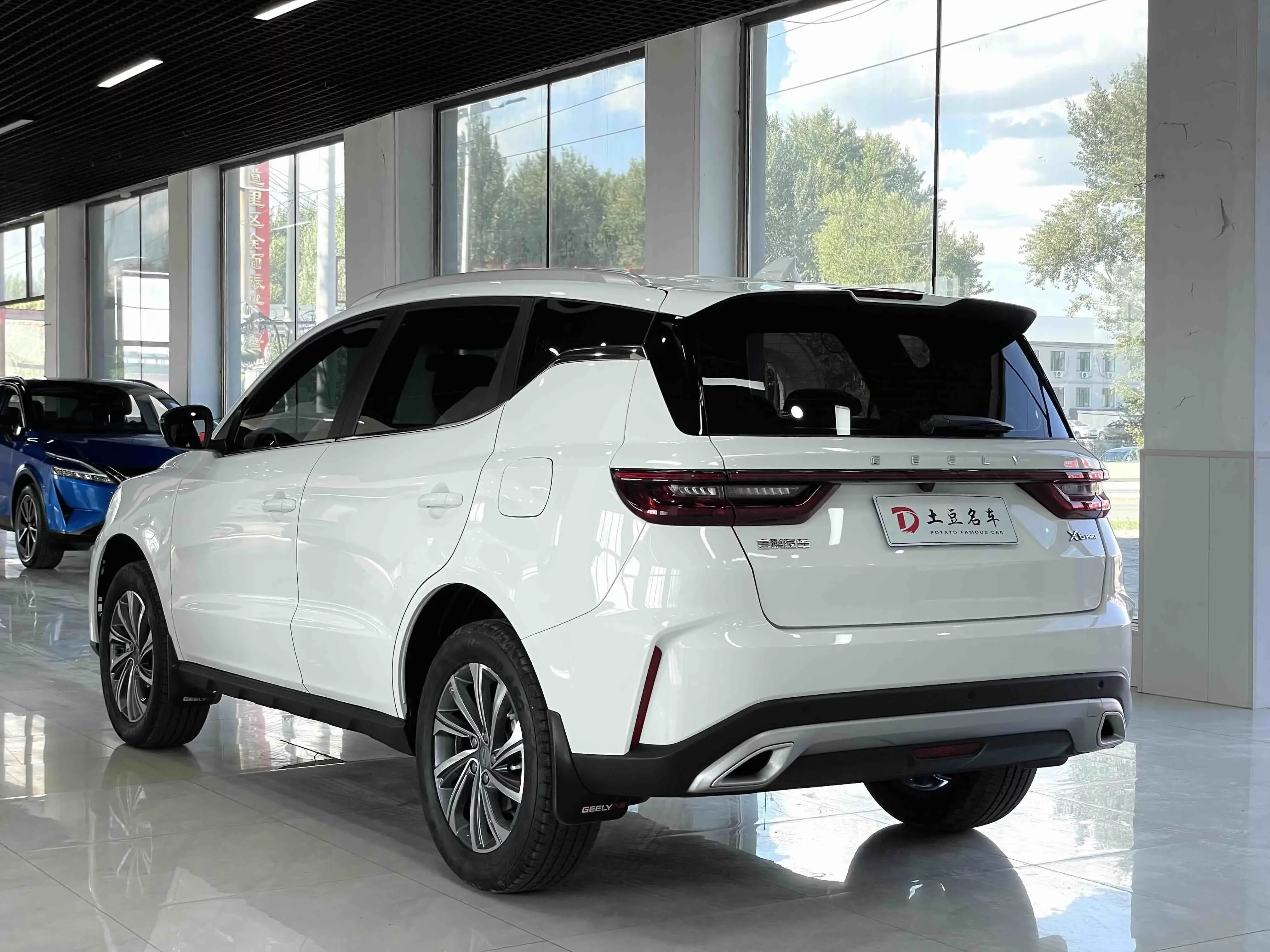 Geely Vision X6