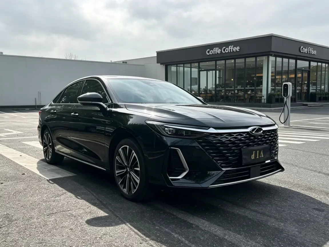 Chery Arrizo 8
