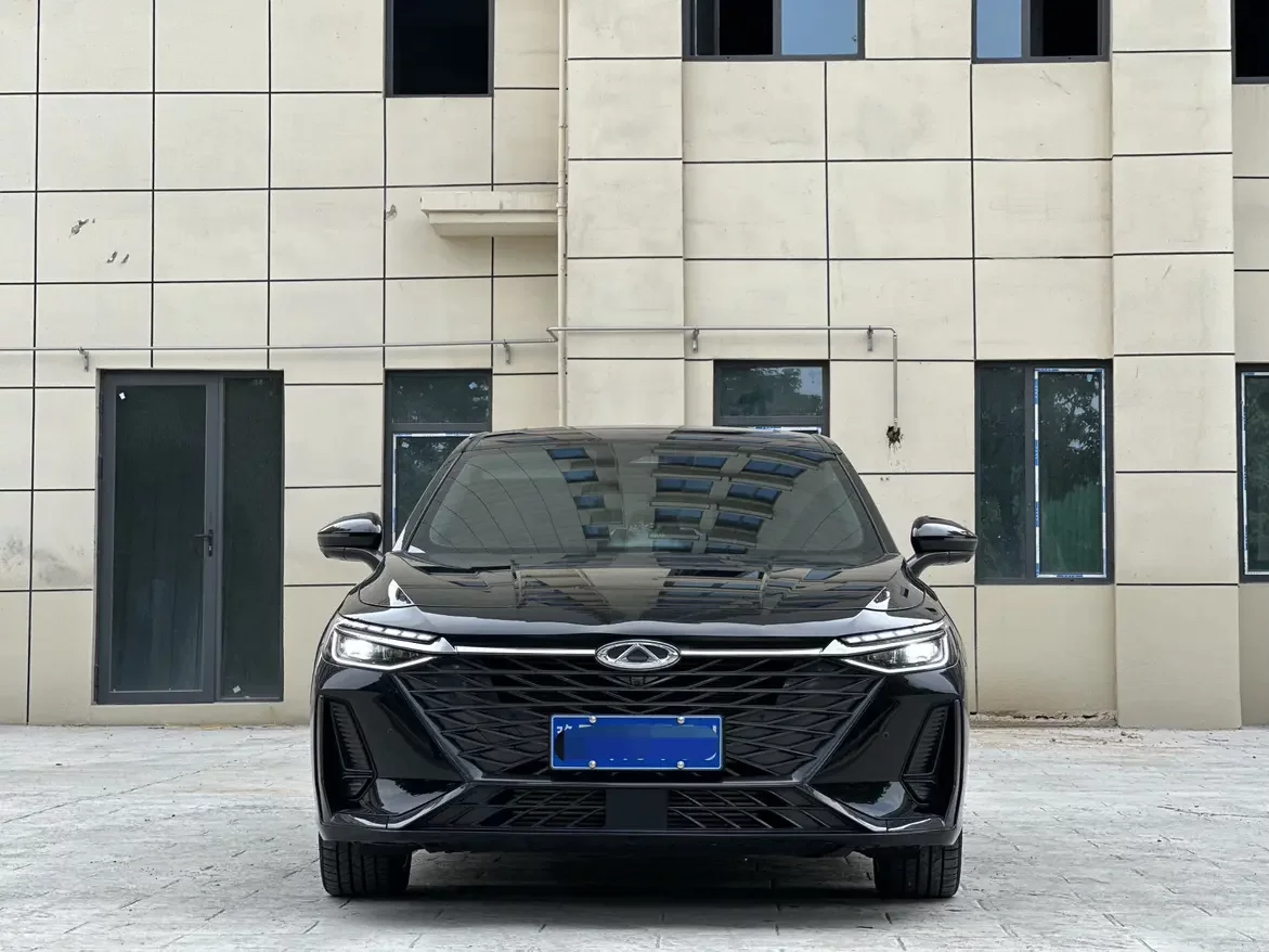 Chery Arrizo 8