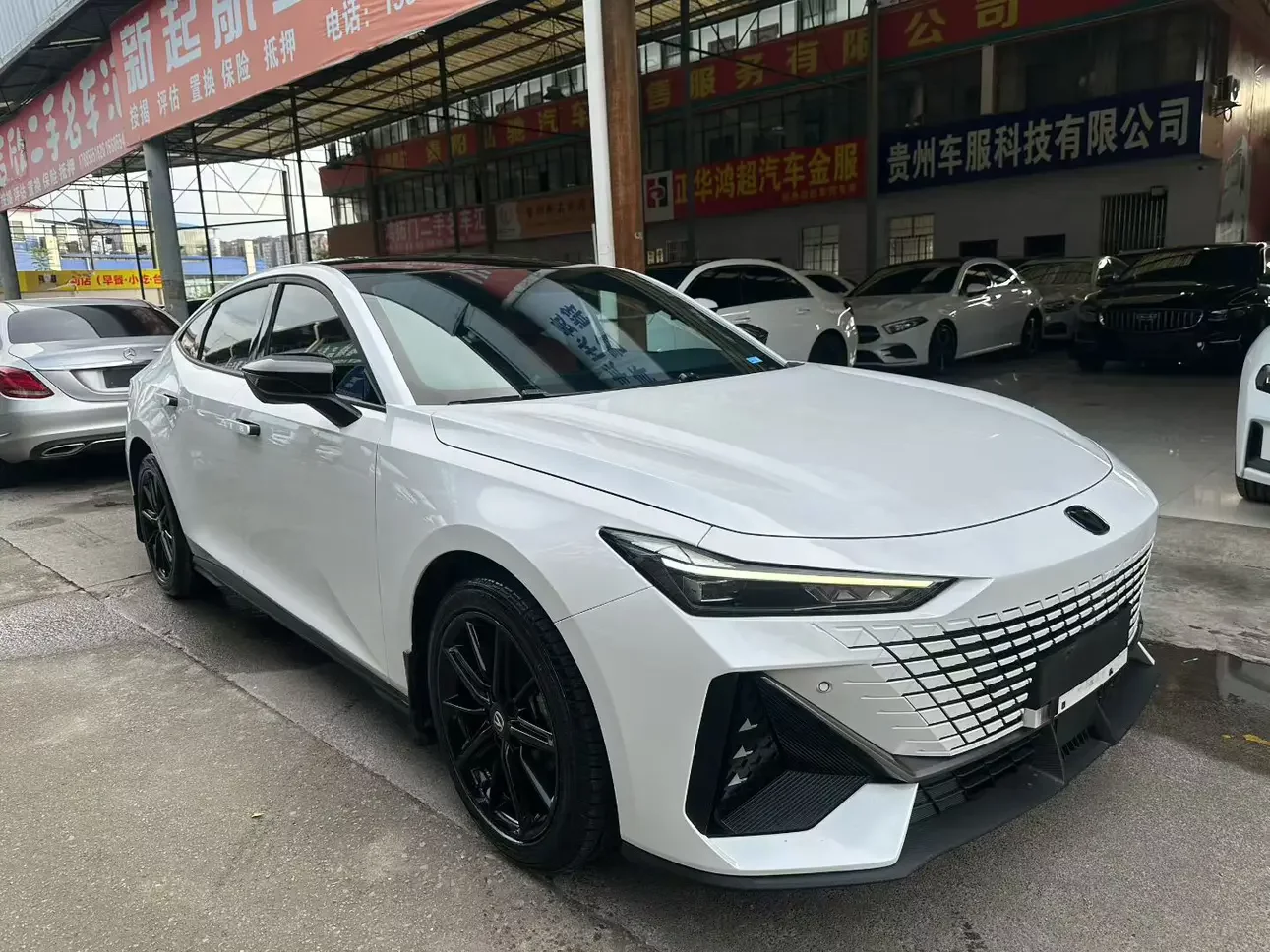 Changan UNI-V