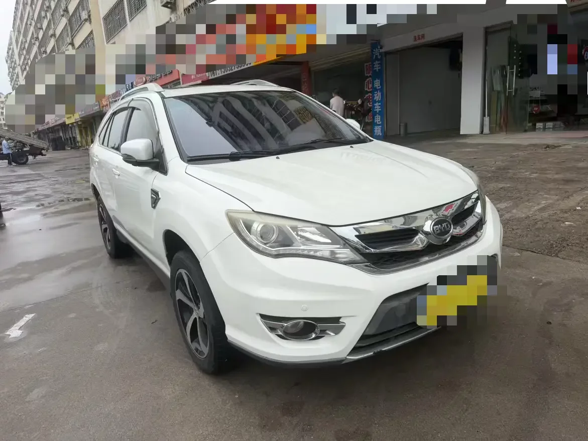 BYD S7