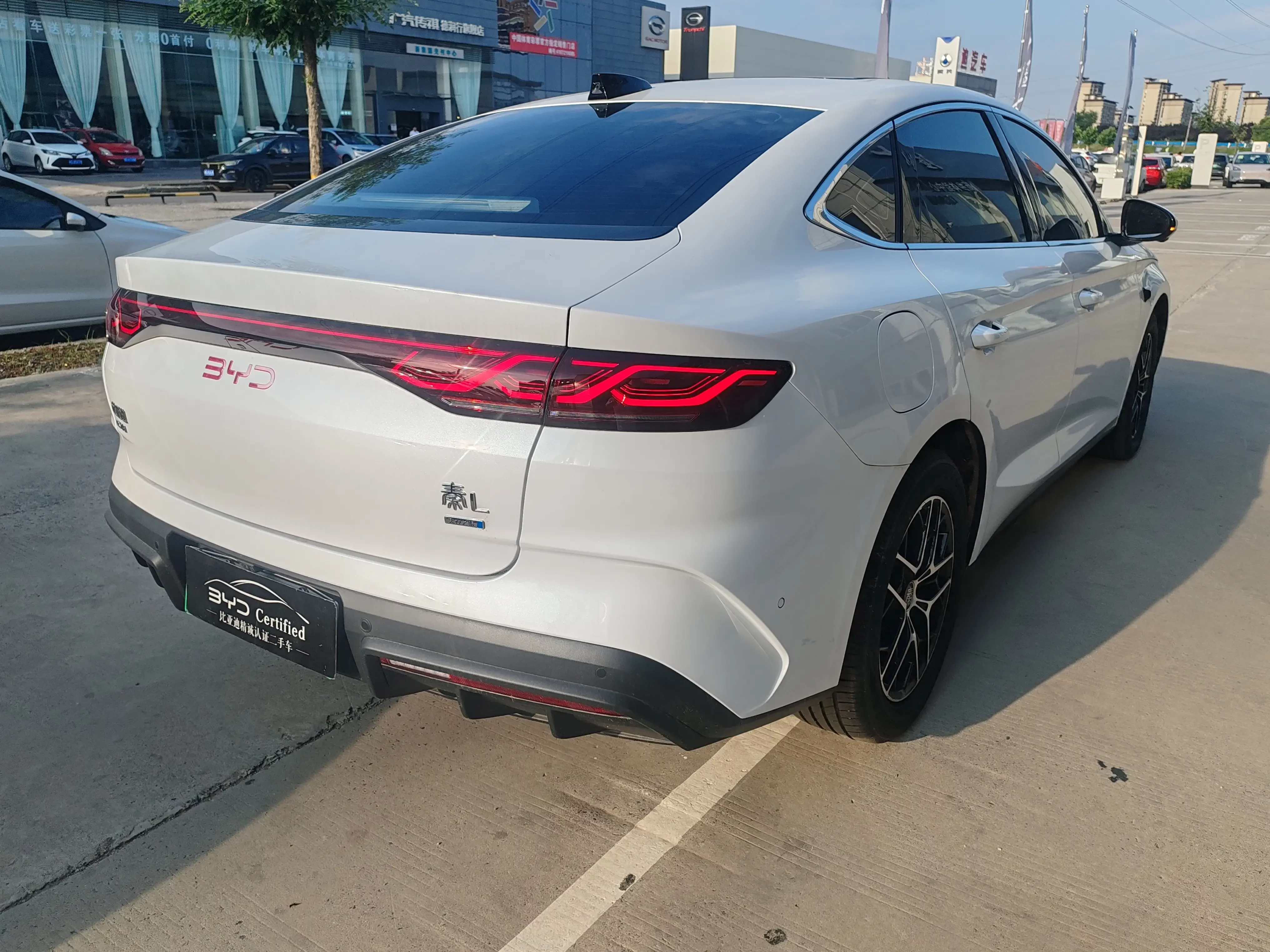 BYD Qin L DM