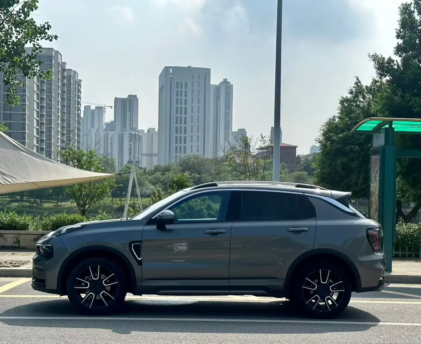 Lynk & Co 01