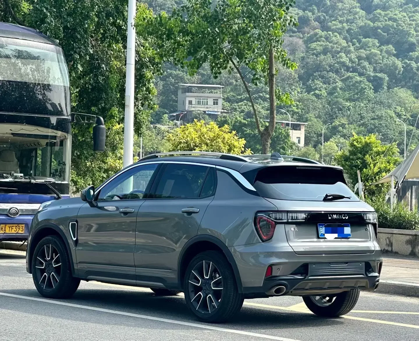 Lynk & Co 01