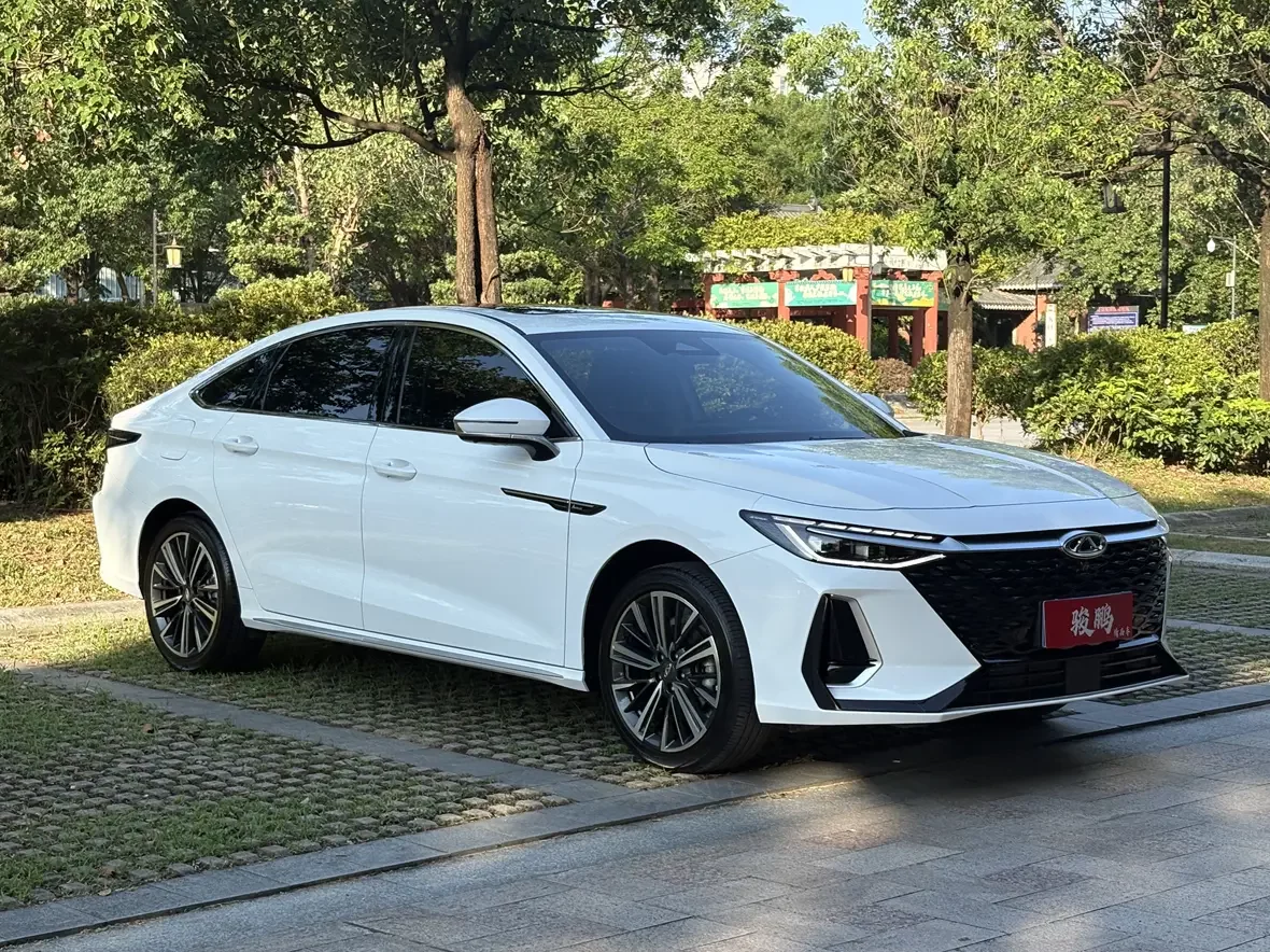 Chery Arrizo 8