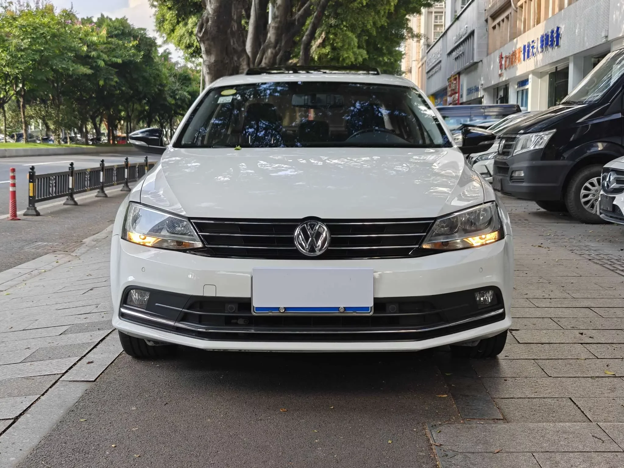 Volkswagen Sagitar