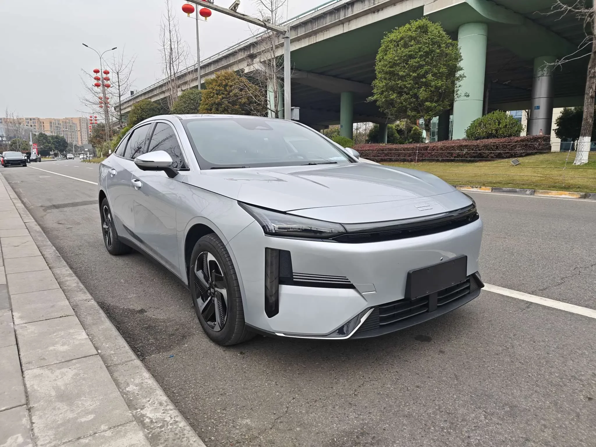 Geely Galaxy L6