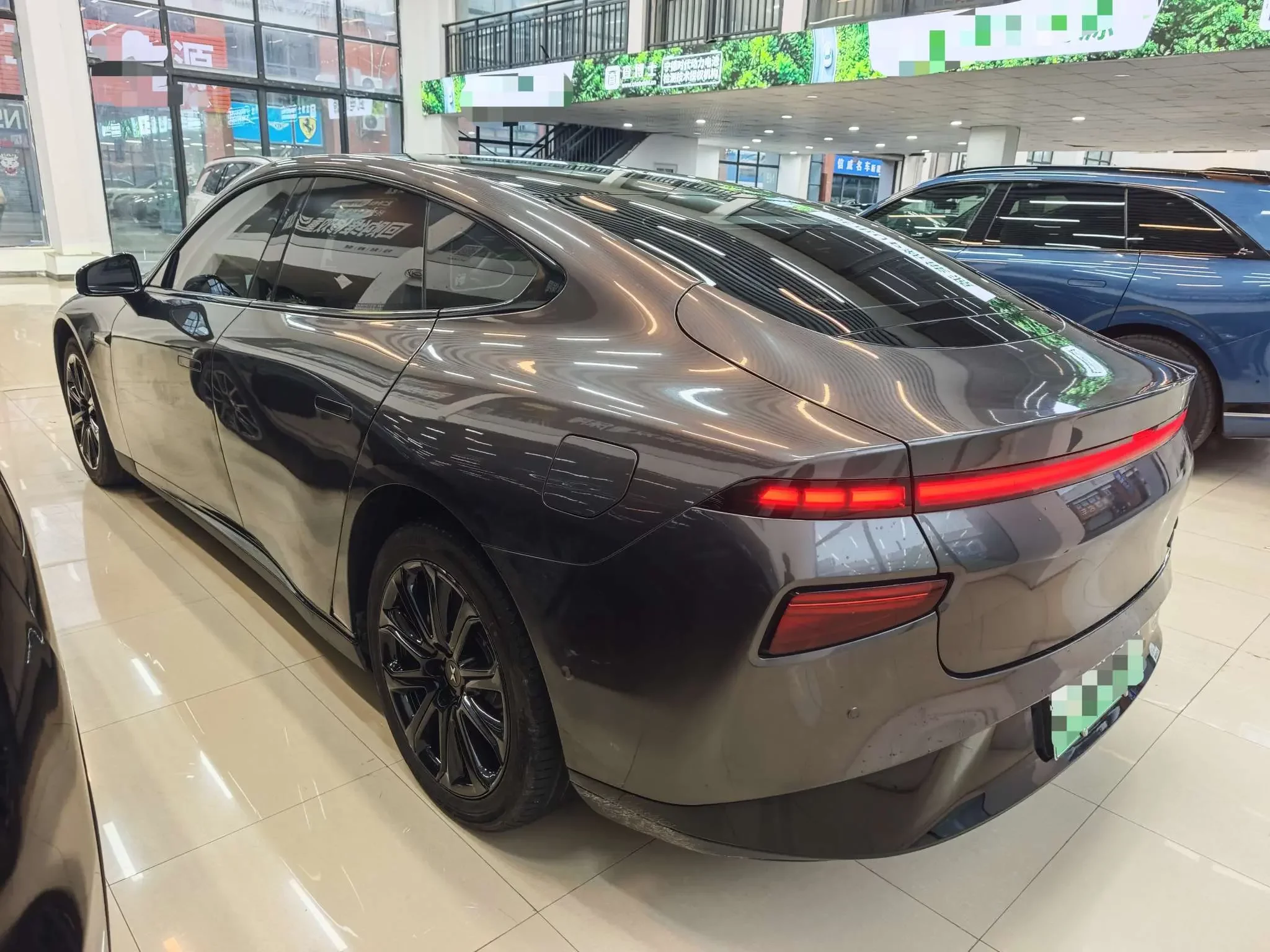 Xpeng P7