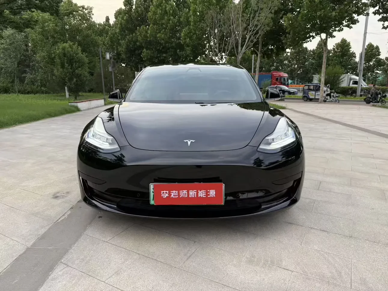 Tesla Model 3  из Китая