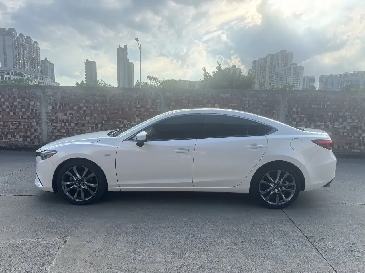 Mazda Atenza