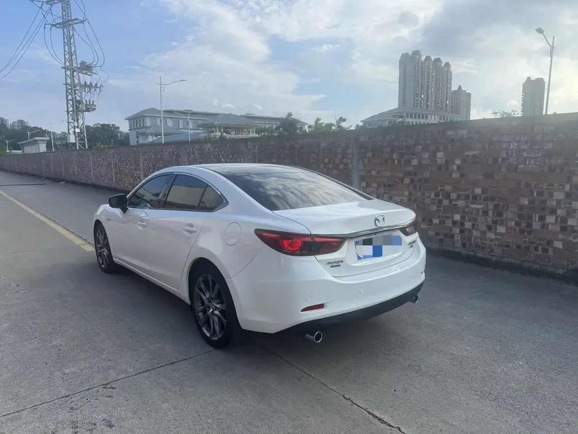 Mazda Atenza