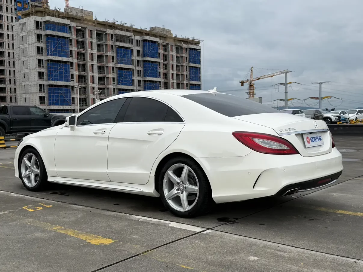 Mercedes-Benz CLS