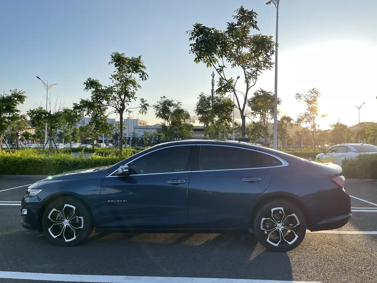 Chevrolet Malibu XL