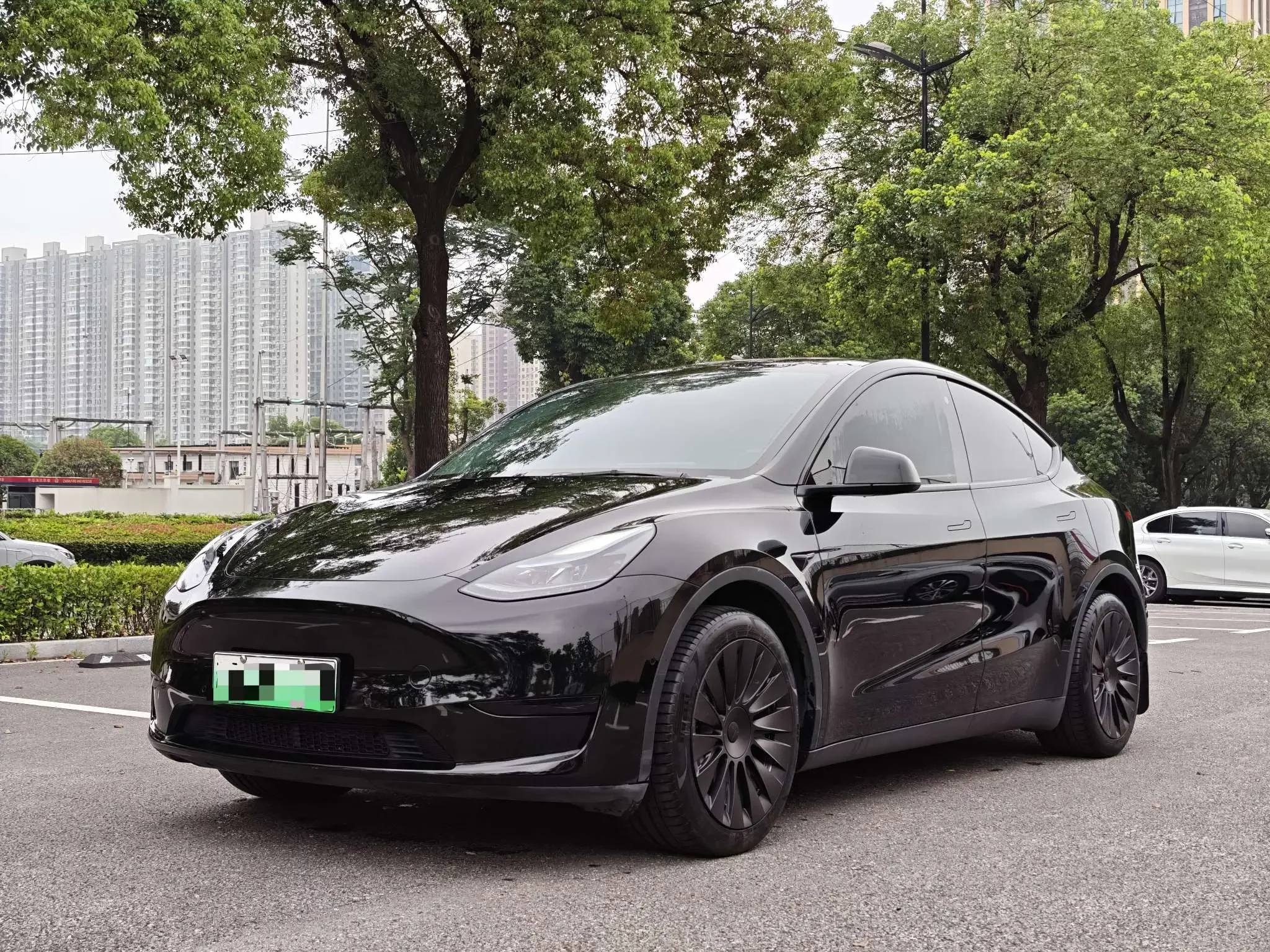 Tesla Model Y  из Китая