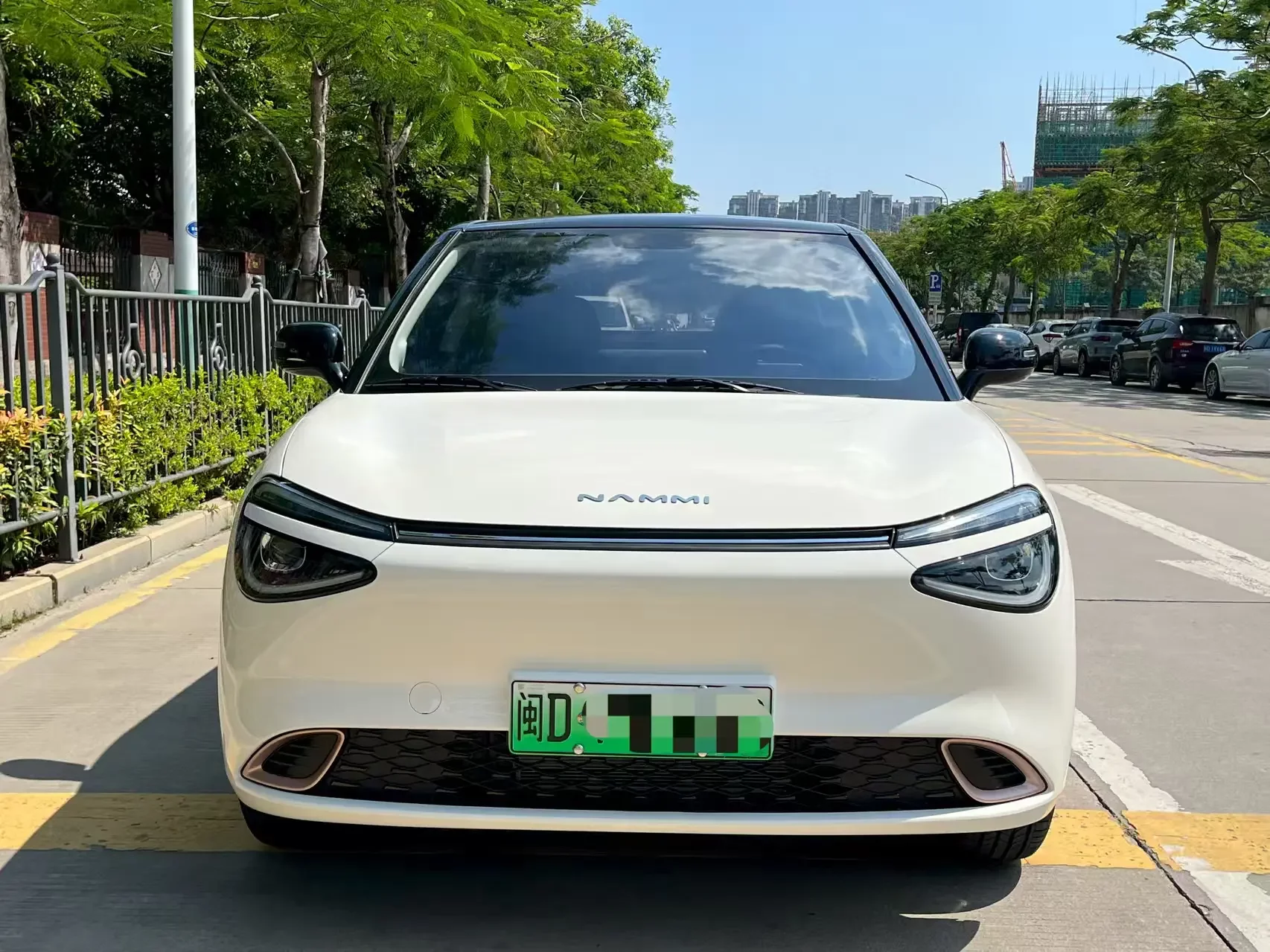 Dongfeng Nano 01  из Китая