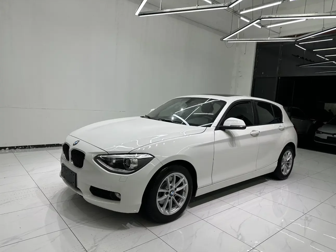 BMW 1 Series  из Китая