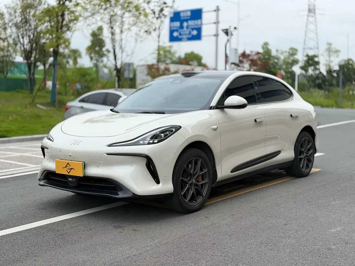Zhiji LS6  из Китая