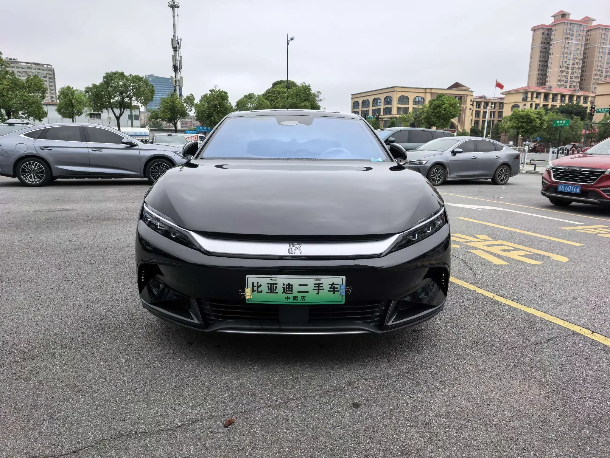 BYD Han EV